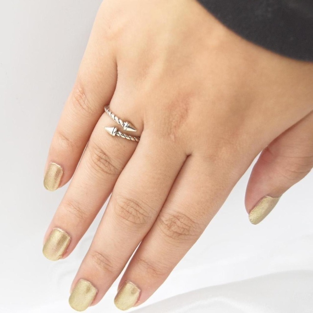 Simple Spike Ring - Picture 3 of 5